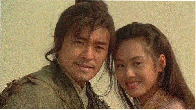 男女主角在夜晚街灯下对话的都市情感剧画面